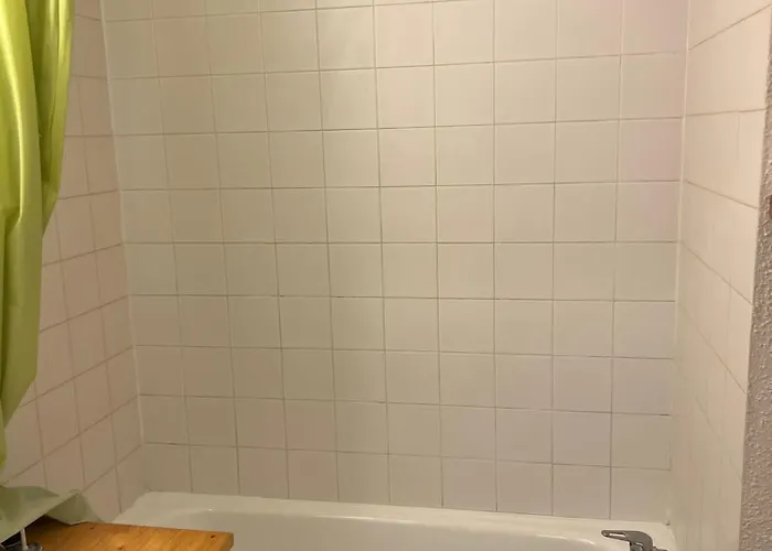 Joker's Manor By Alpstays *