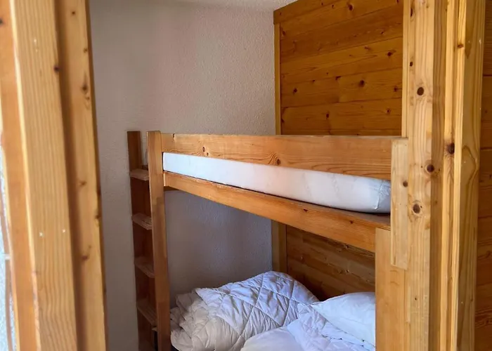 Joker's Manor By Alpstays *