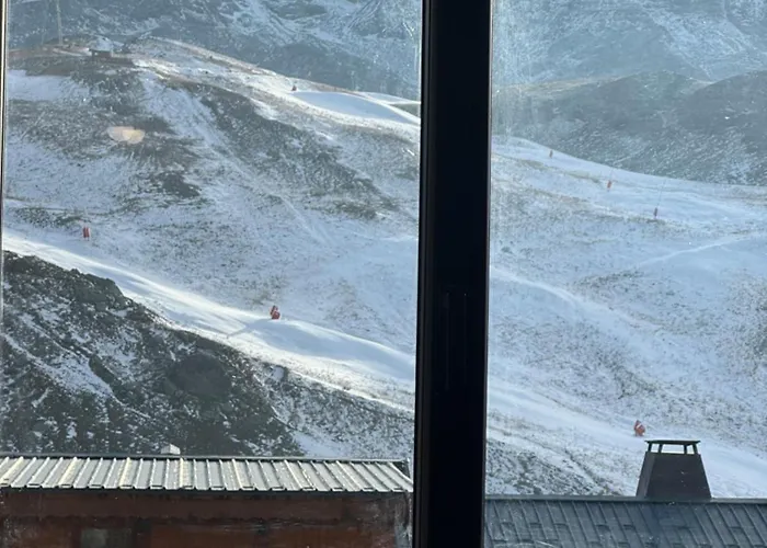 Joker's Manor By Alpstays Daire